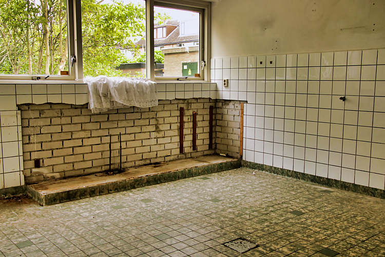 Het treurige verval van Kerverland voorafgaand aan de sloop_12